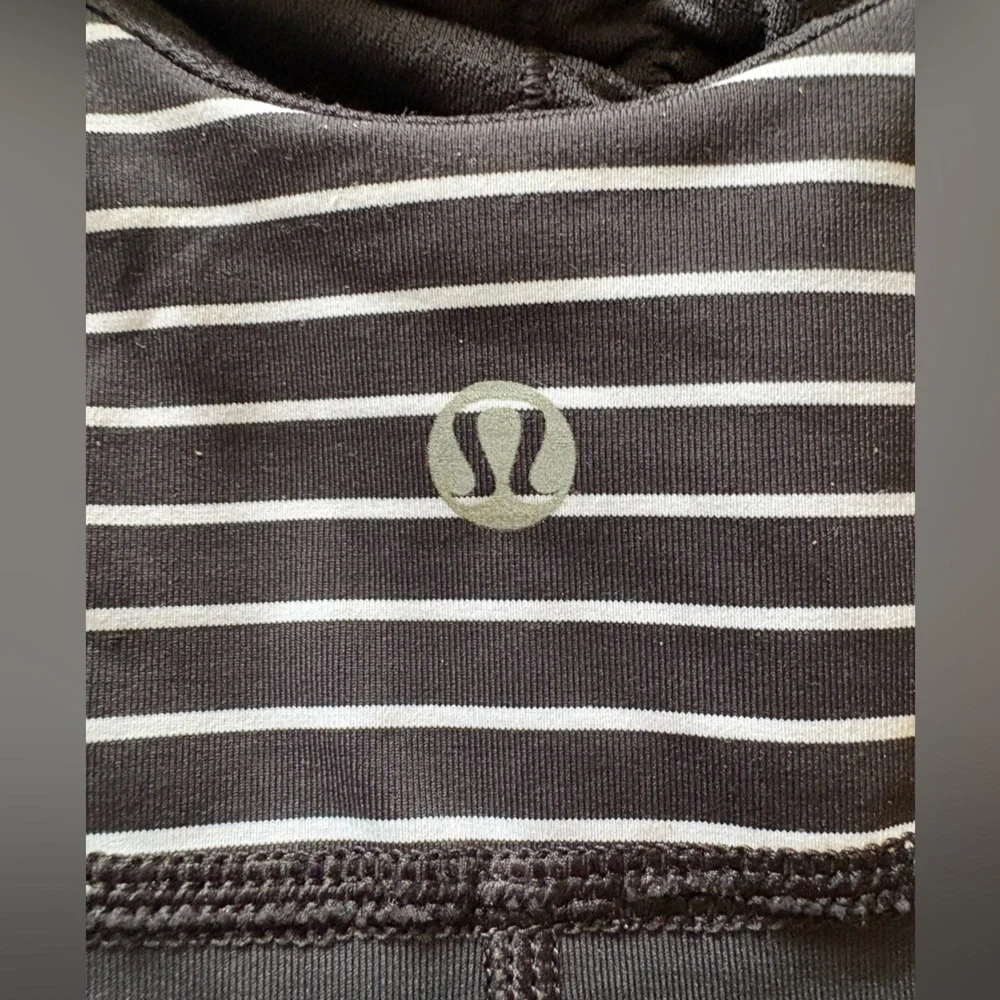 Lululemon Aria II - Picture 4 of 6